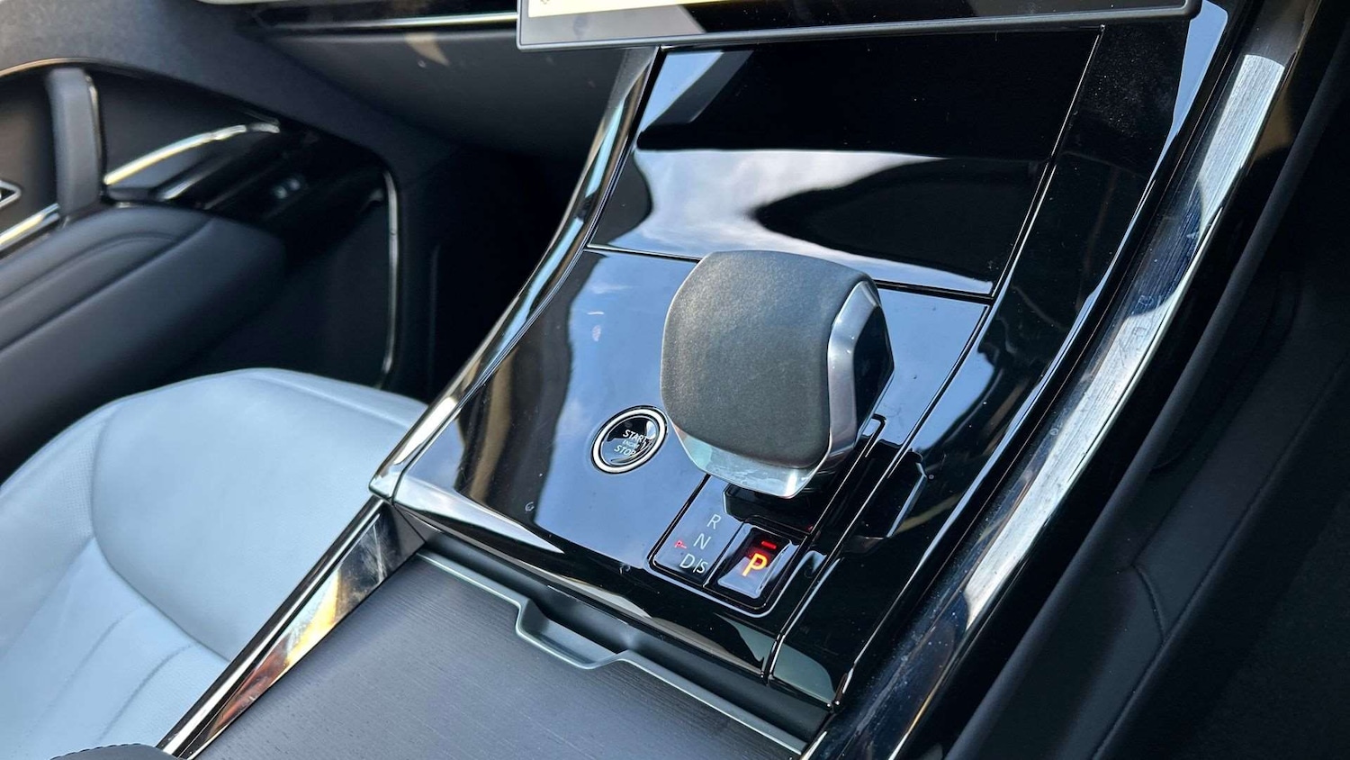 Used Land Rover Range Rover Sport 2024 for sale - 77800052: Photo 13