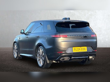 Used Land Rover Range Rover Sport 2024 for sale - 77800052: Photo