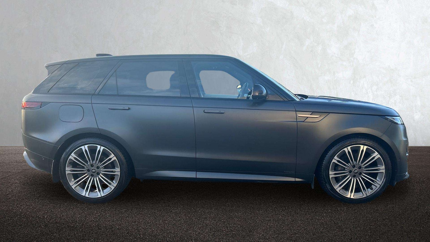 Used Land Rover Range Rover Sport 2024 for sale - 77800052: Photo 5