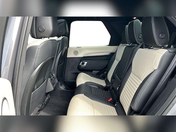 Used Land Rover Discovery 2022 for sale - 78639342: Photo