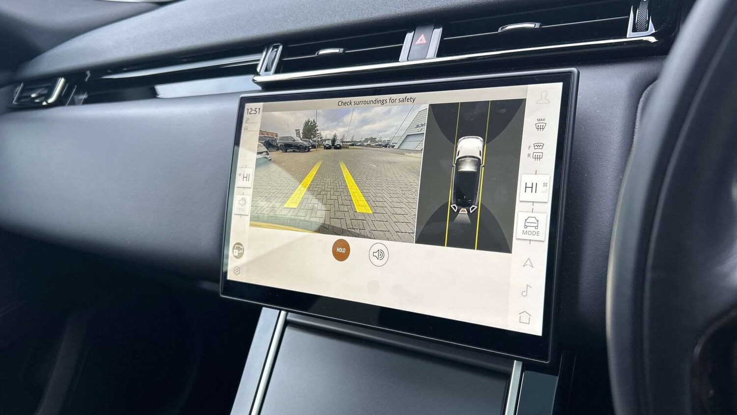 Used Land Rover Range Rover Velar 2024 for sale - 77389817: Photo 12