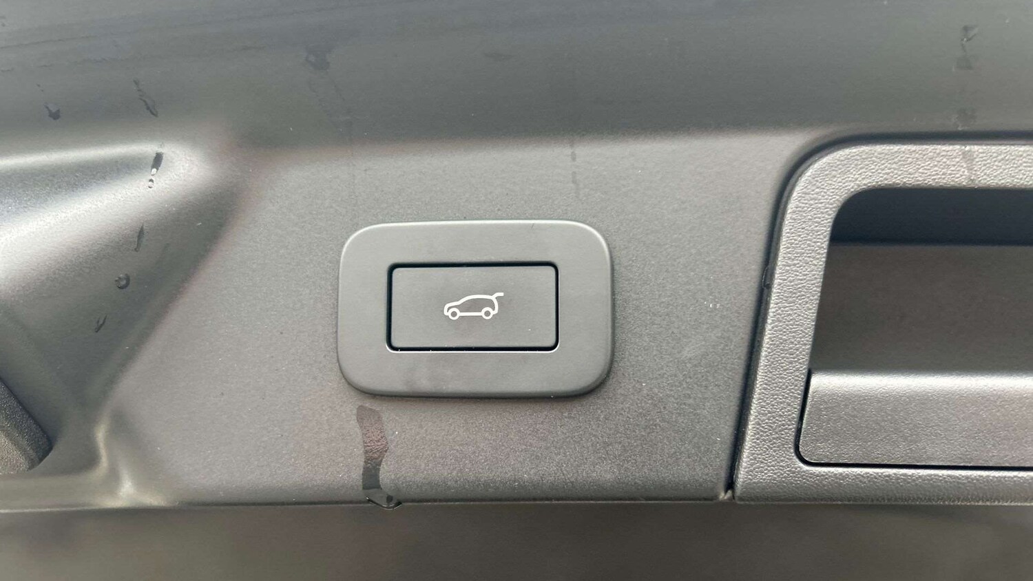 Used Land Rover Range Rover Velar 2024 for sale - 77389817: Photo 31