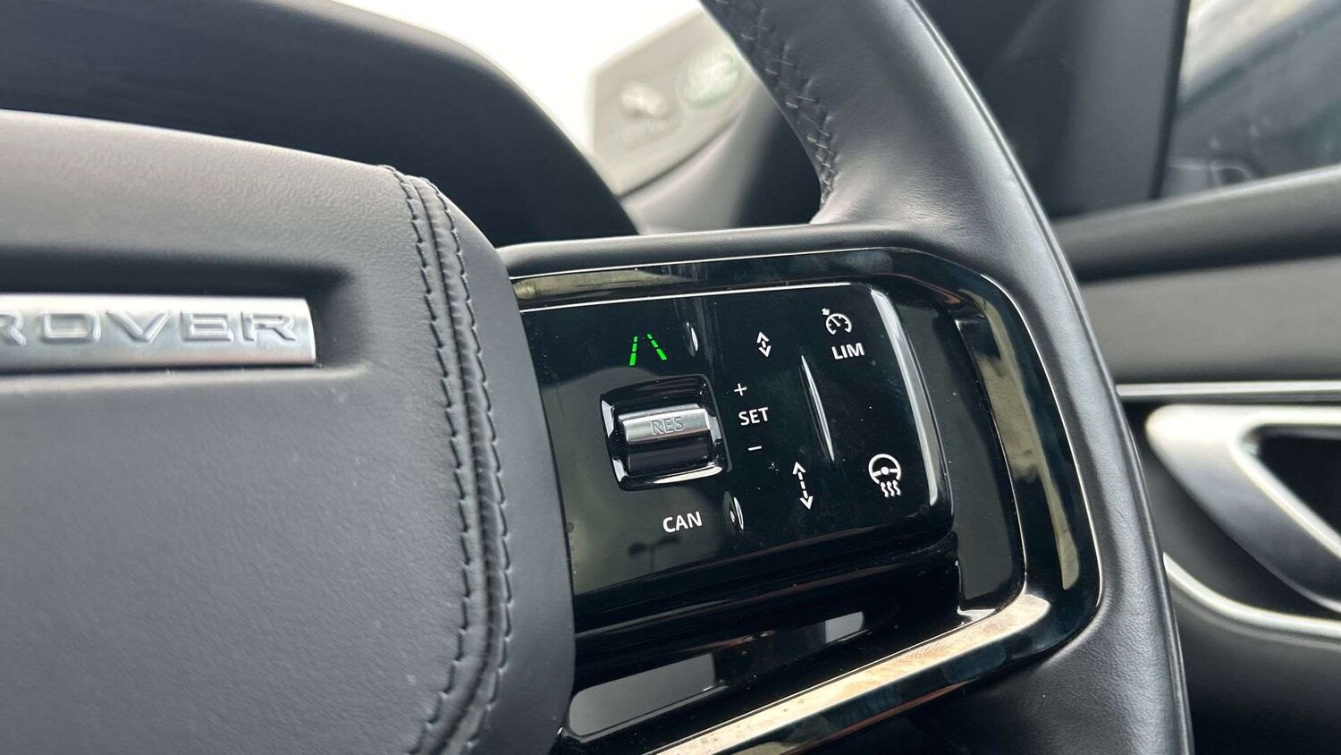 Used Land Rover Range Rover Velar 2024 for sale - 77389817: Photo 35