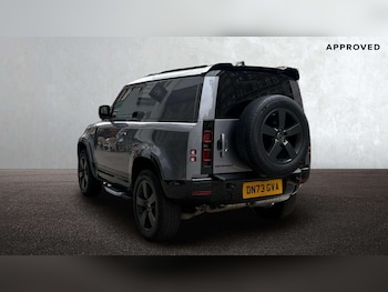 Used Land Rover Defender 90 2023 for sale - 77294263: Photo