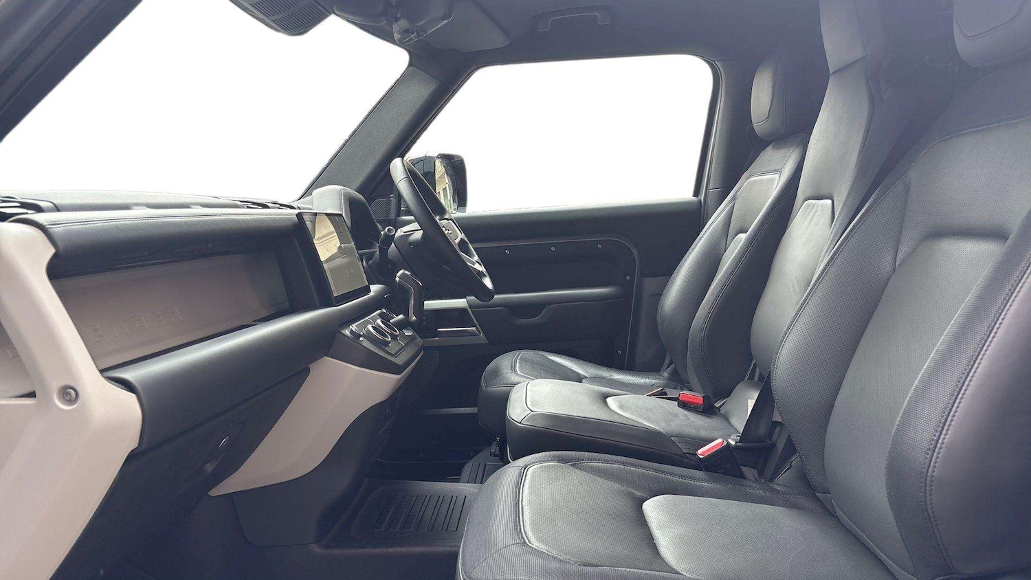 Used Land Rover Defender 2023 for sale - 77294263: Photo 3