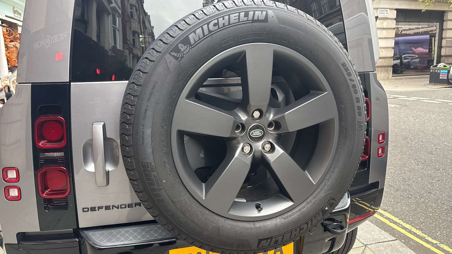 Used Land Rover Defender 2023 for sale - 77294263: Photo 31