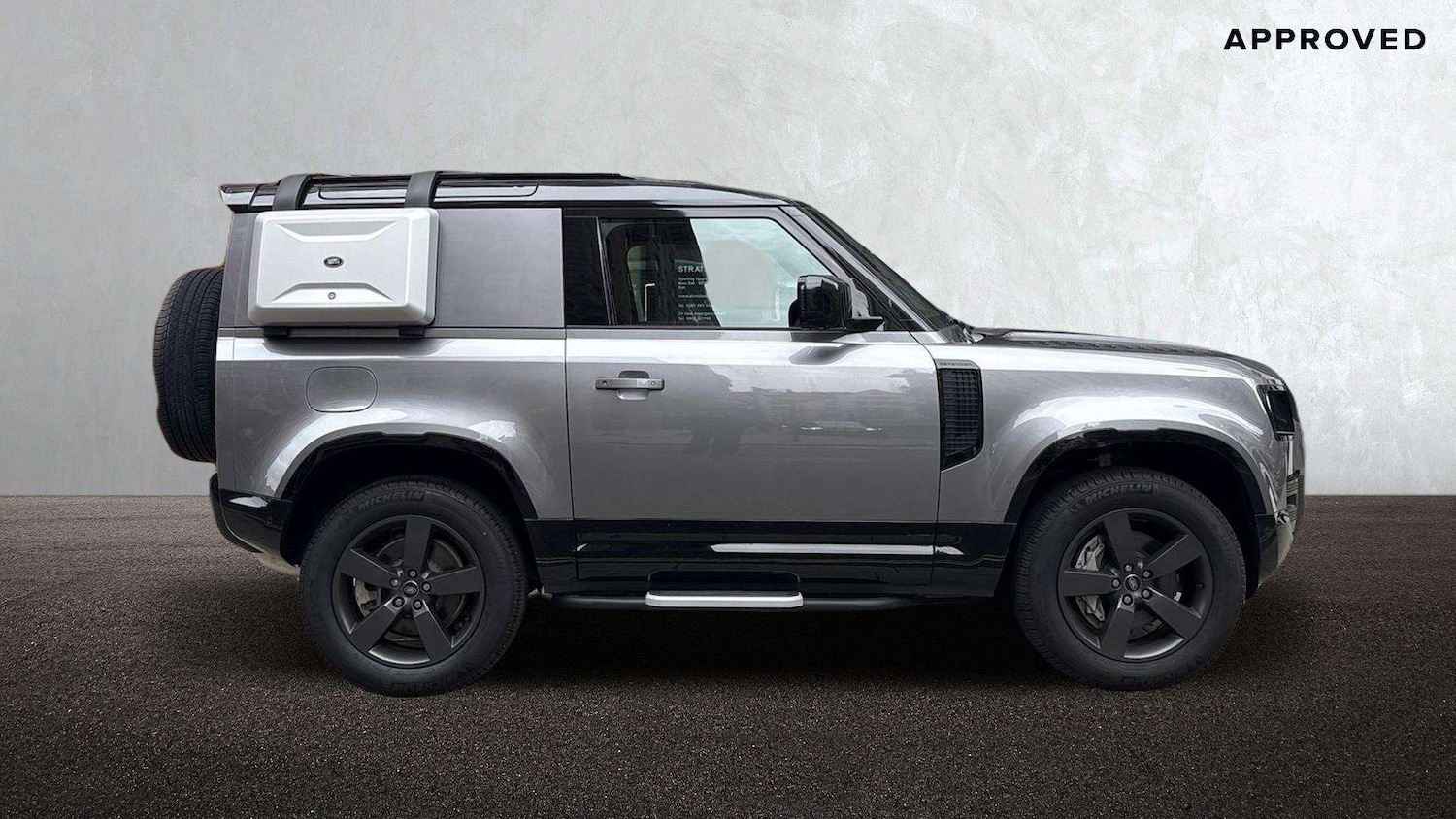 Used Land Rover Defender 2023 for sale - 77294263: Photo 5