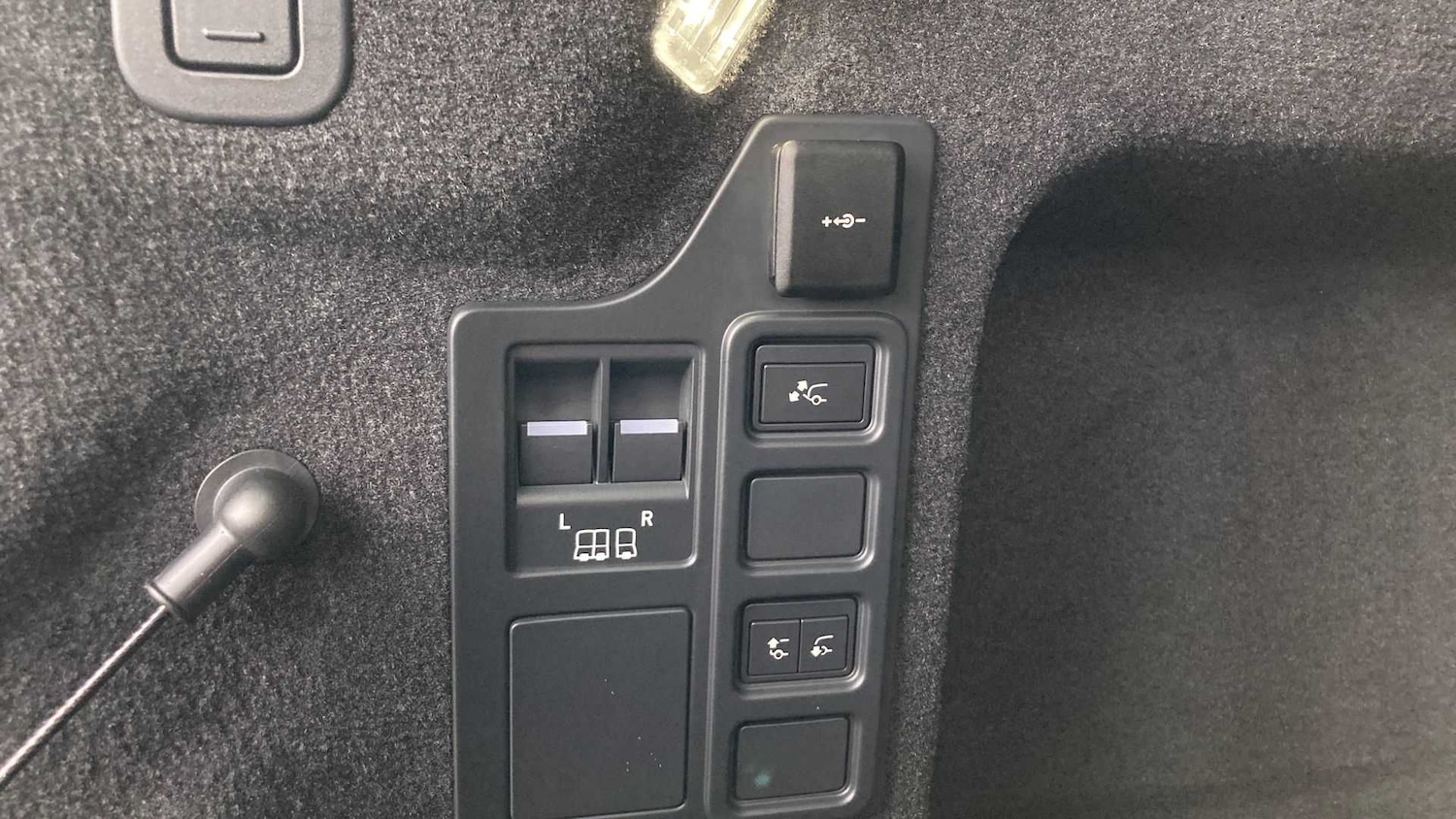 Used Land Rover Discovery 2025 for sale - 76459861: Photo 23