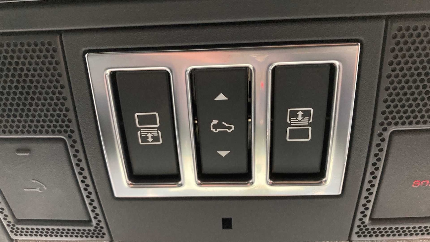 Used Land Rover Discovery 2025 for sale - 76459861: Photo 29