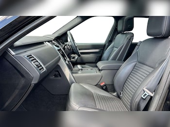 Used Land Rover Discovery 2023 for sale - 78604451: Photo