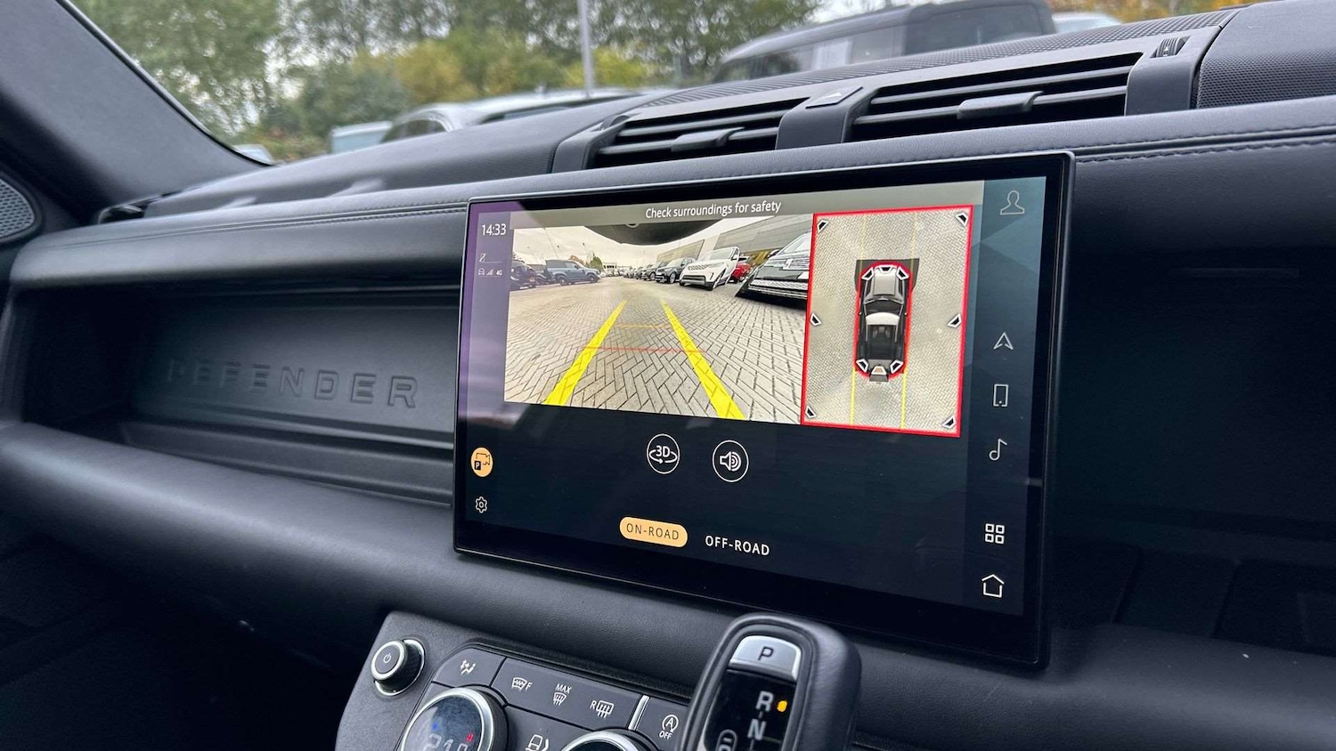 Used Land Rover Defender 2022 for sale - 76460506: Photo 12