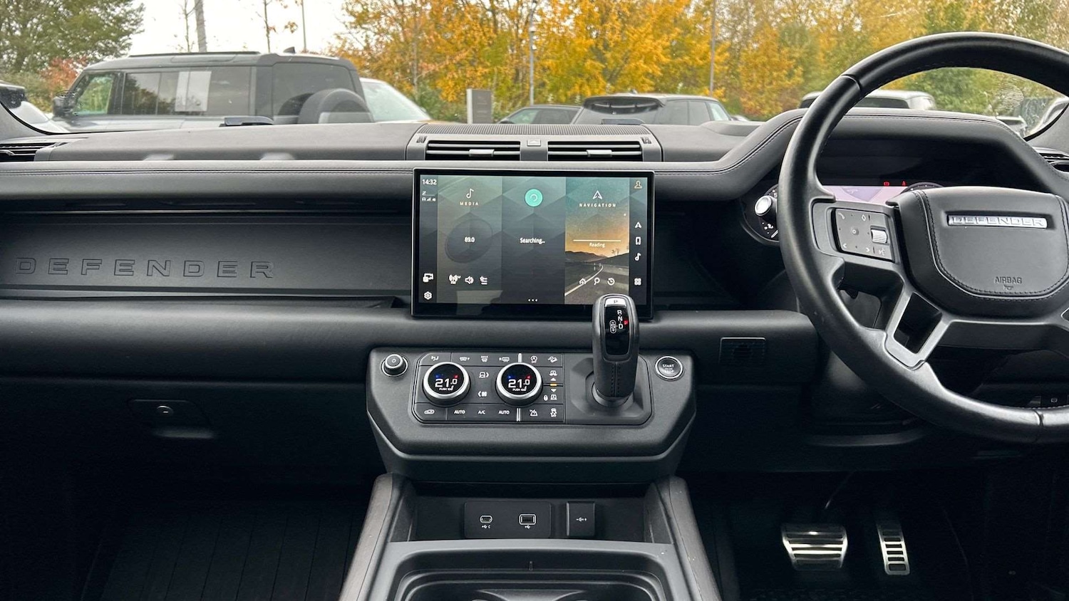 Used Land Rover Defender 2022 for sale - 76460506: Photo 14