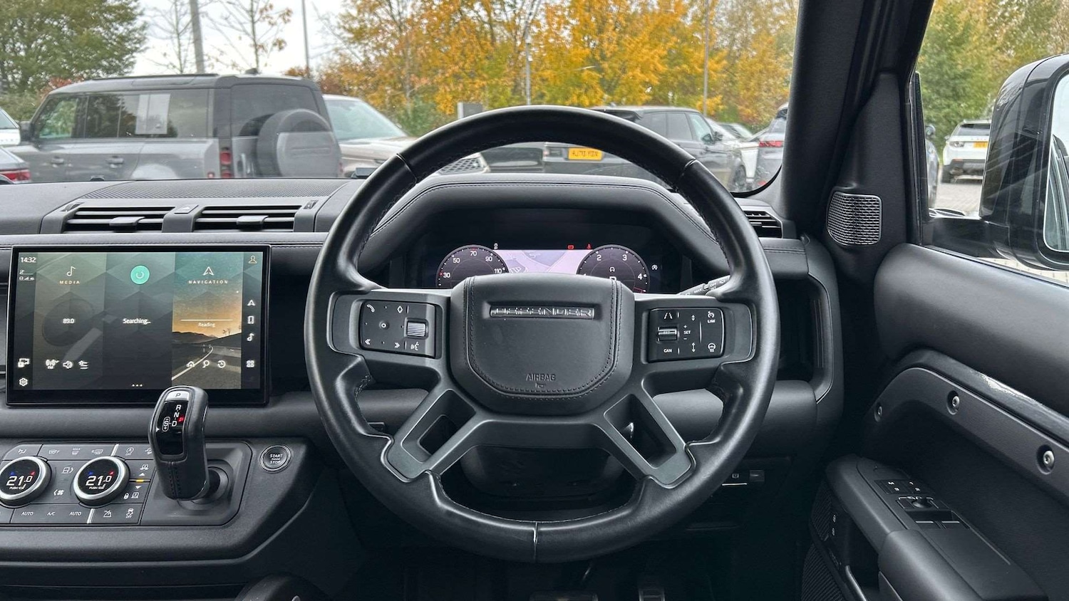 Used Land Rover Defender 2022 for sale - 76460506: Photo 15