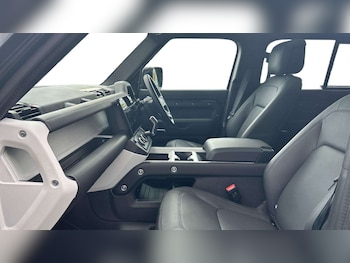 Used Land Rover Defender 2025 for sale - 78233834: Photo