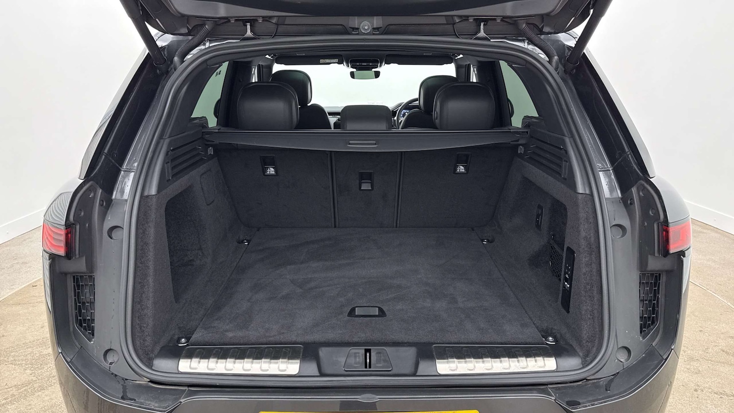 Used Land Rover Range Rover Sport 2024 for sale - 77347883: Photo 10