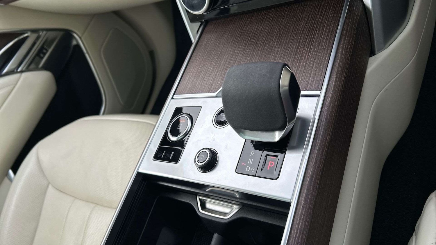 Used Land Rover Range Rover 2023 for sale - 76460639: Photo 13