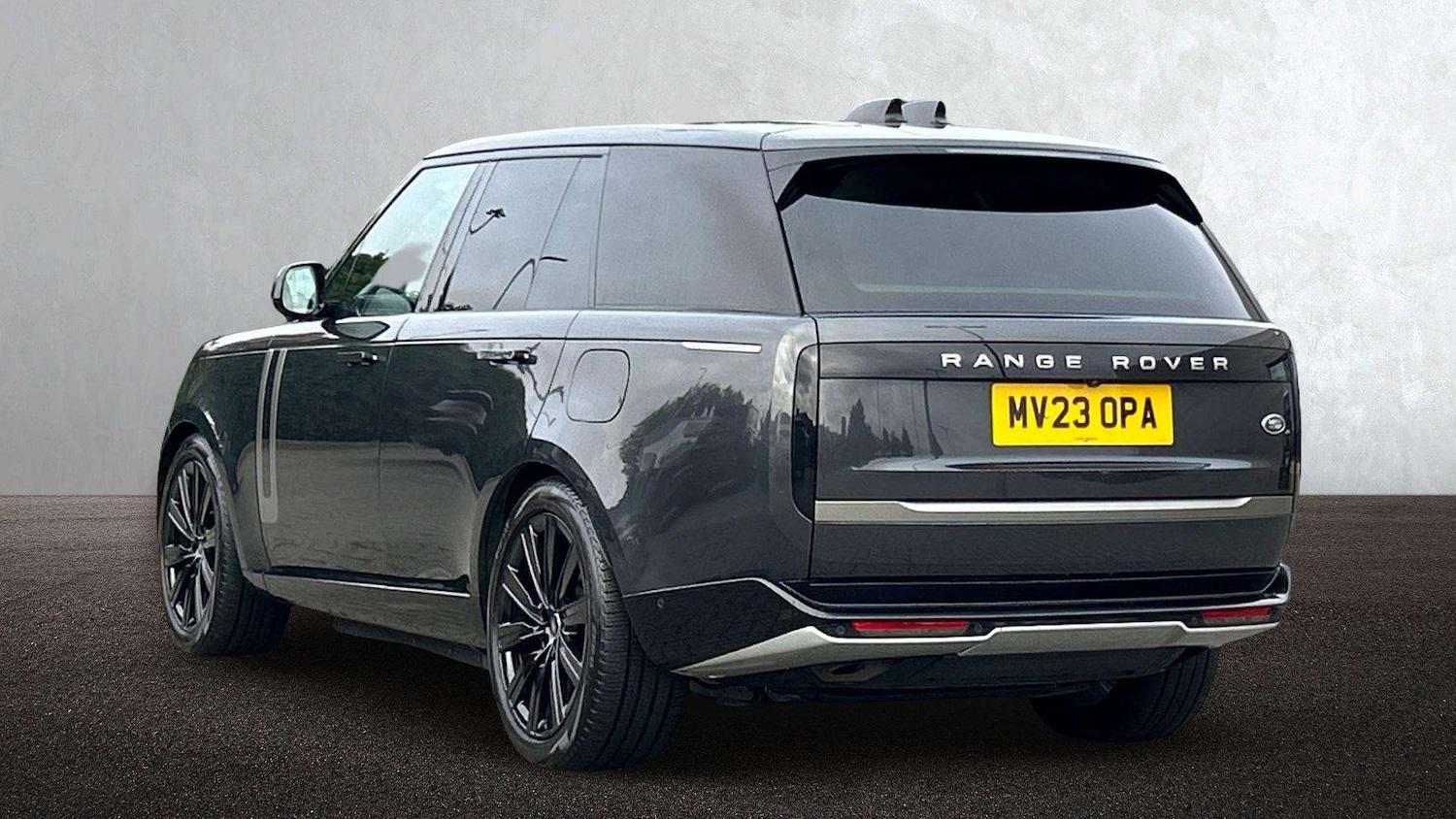 Used Land Rover Range Rover 2023 for sale - 76460639: Photo 2