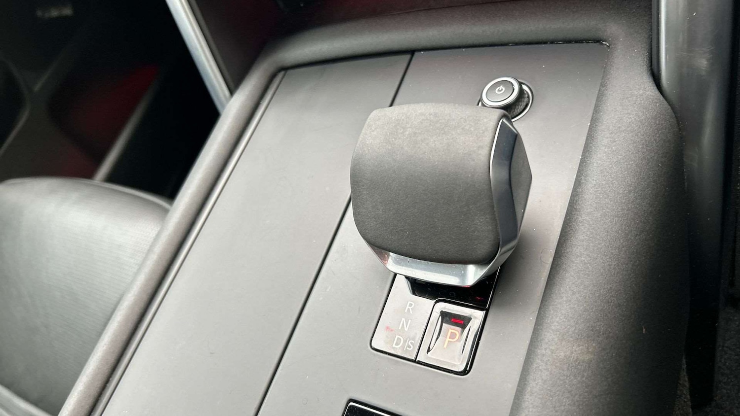 Used Land Rover Discovery 2024 for sale - 76746195: Photo 13