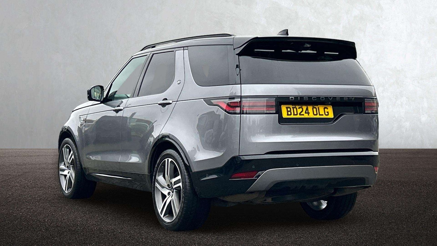 Used Land Rover Discovery 2024 for sale - 76746195: Photo 2