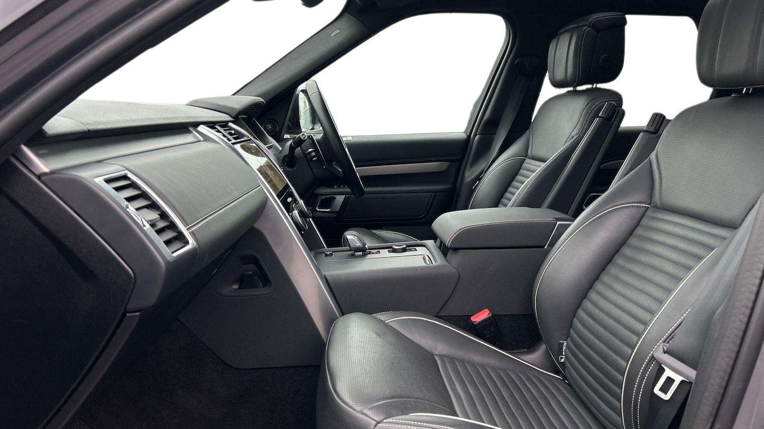 Used Land Rover Discovery 2024 for sale - 76746195: Photo 3