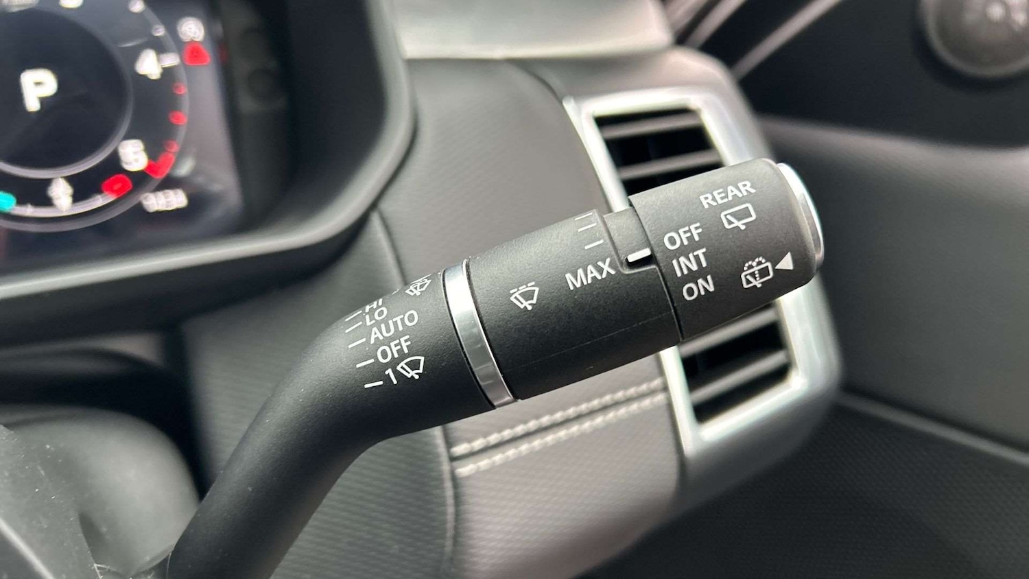 Used Land Rover Discovery 2024 for sale - 76746195: Photo 35