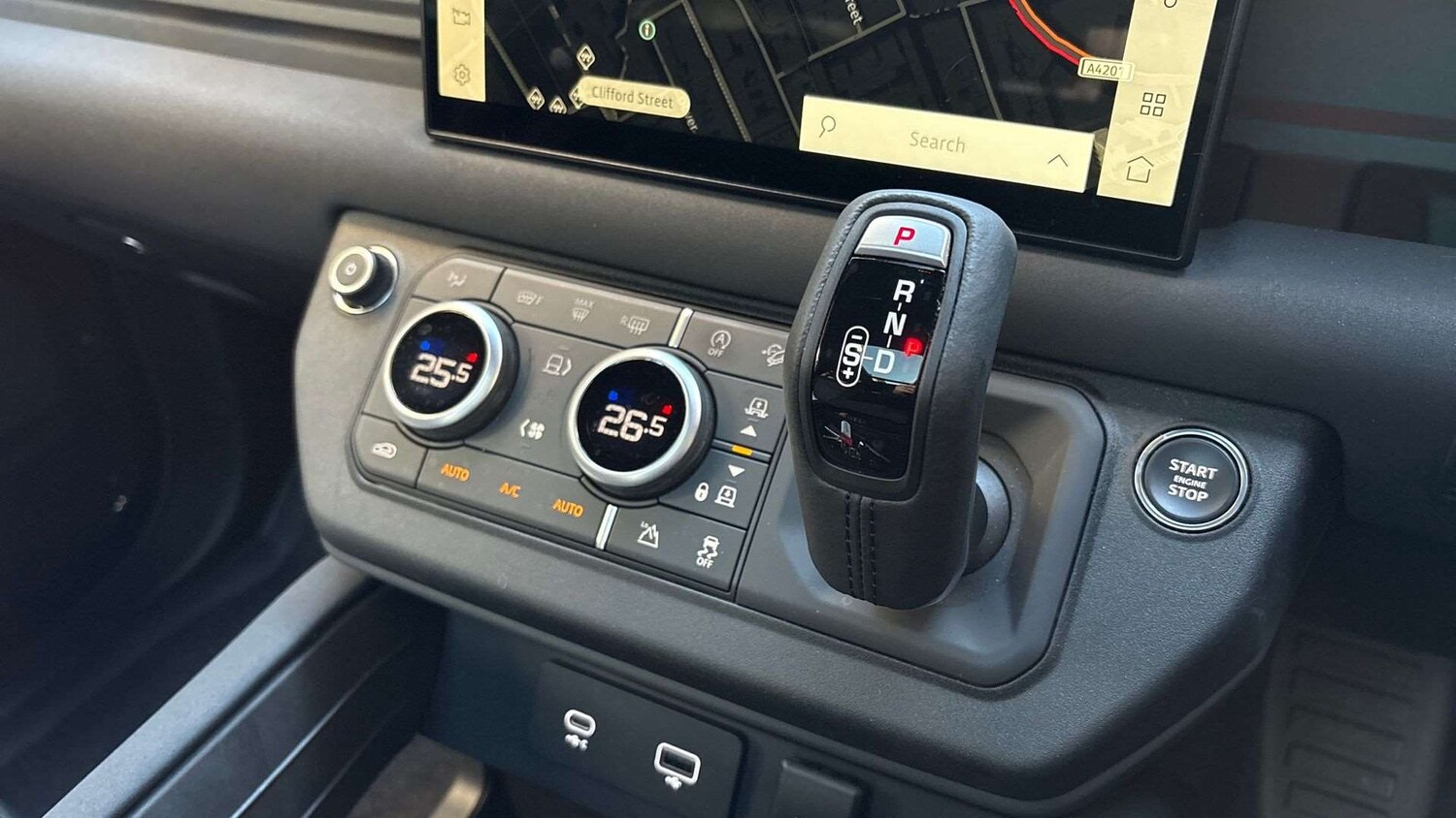 Used Land Rover Defender 2023 for sale - 77373673: Photo 13