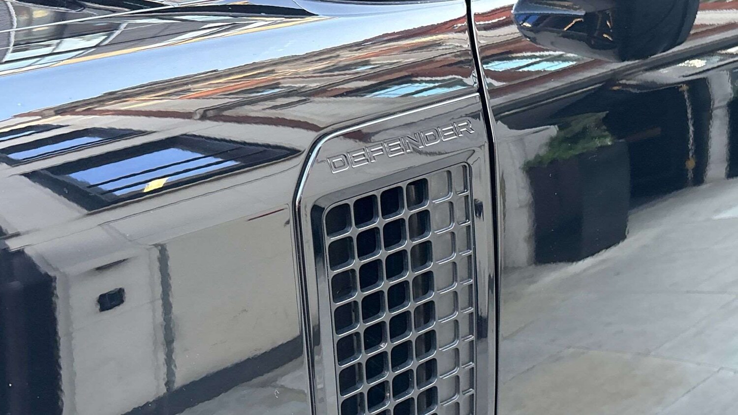 Used Land Rover Defender 2023 for sale - 77373673: Photo 20