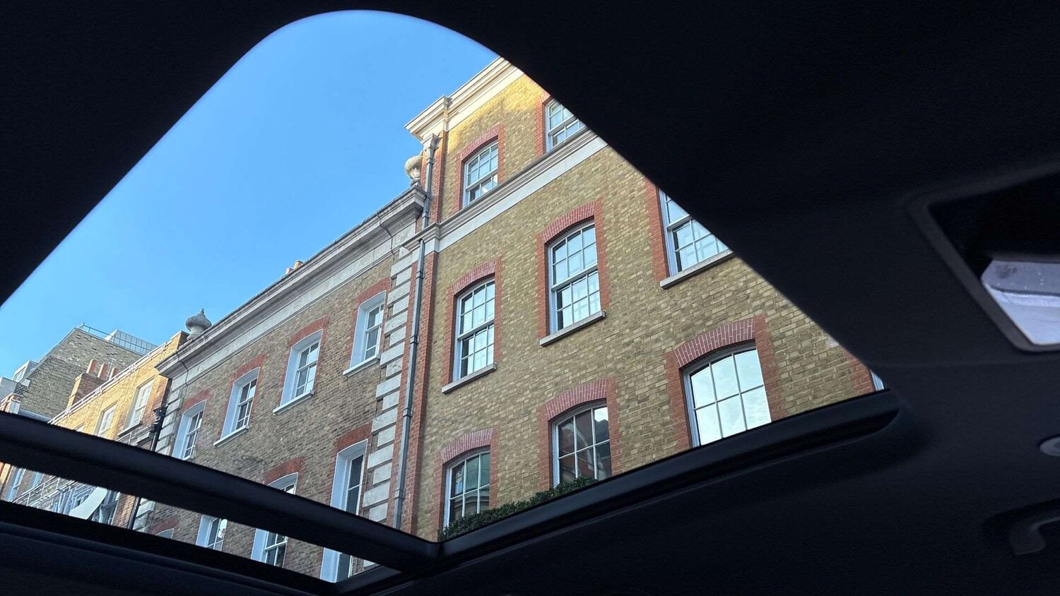 Used Land Rover Defender 2023 for sale - 77373673: Photo 21