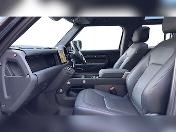 Used Land Rover Defender 2023 for sale - 77373673: Photo