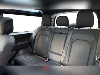 Used Land Rover Defender 2023 for sale - 77373673: Photo