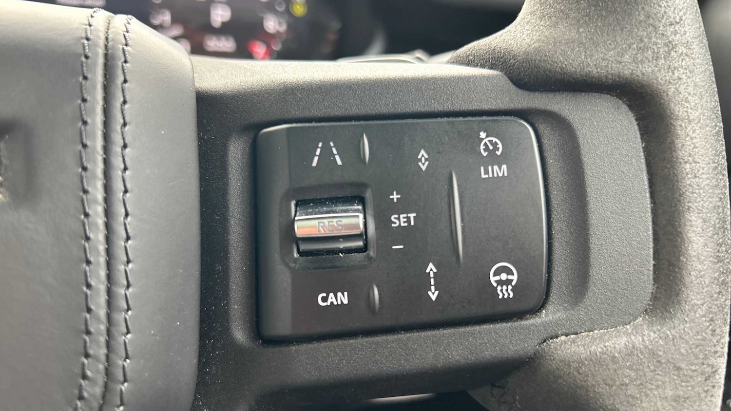 Used Land Rover Defender 2022 for sale - 76460629: Photo 34