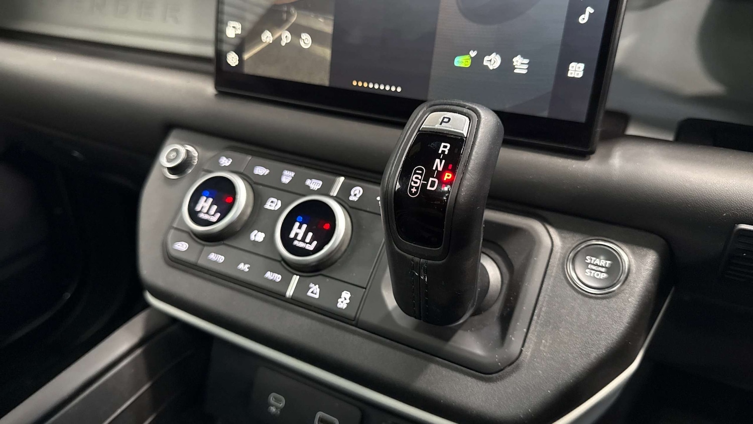 Used Land Rover Defender 2024 for sale - 77928376: Photo 13