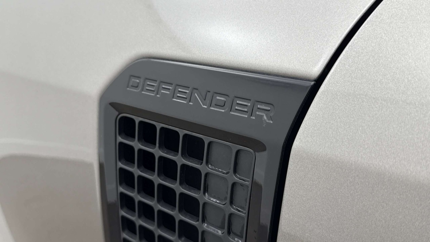 Used Land Rover Defender 2024 for sale - 77928376: Photo 20