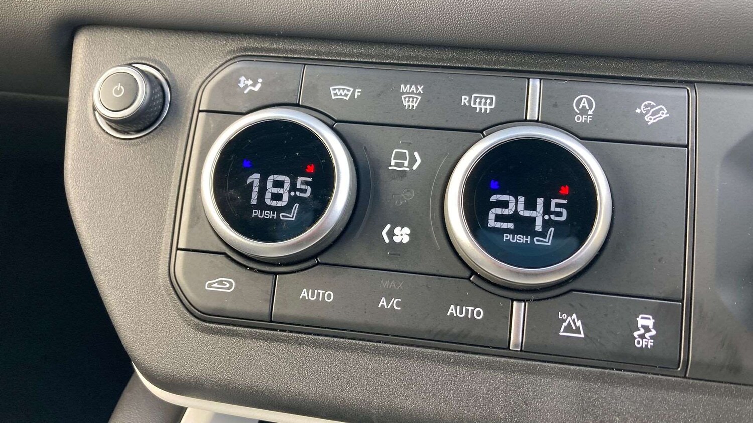 Used Land Rover Defender 2024 for sale - 77928376: Photo 35