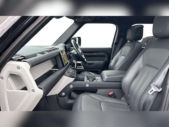 Used Land Rover Defender 2022 for sale - 78800137: Photo