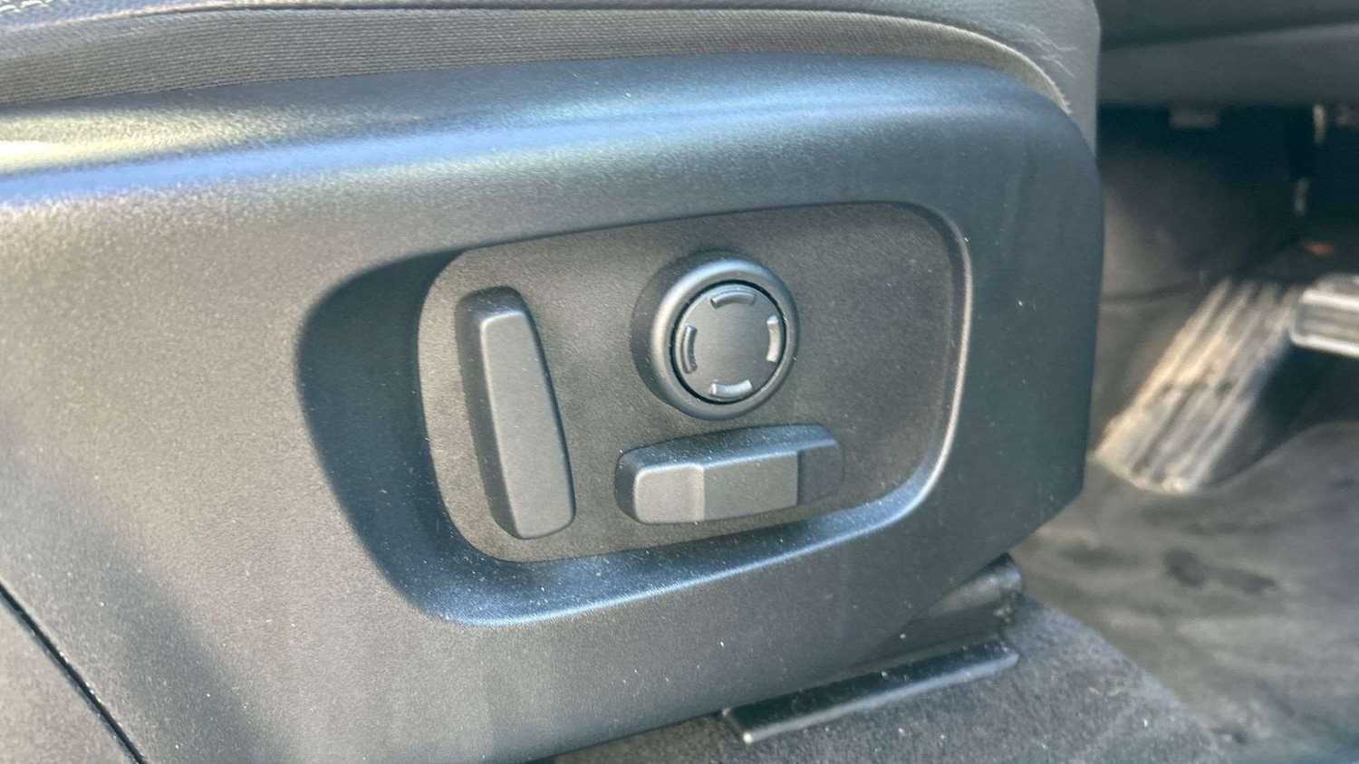 Used Land Rover Discovery Sport for sale - 77827549: Photo 32