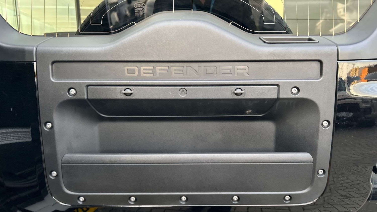 Used Land Rover Defender 2021 for sale - 78187881: Photo 32