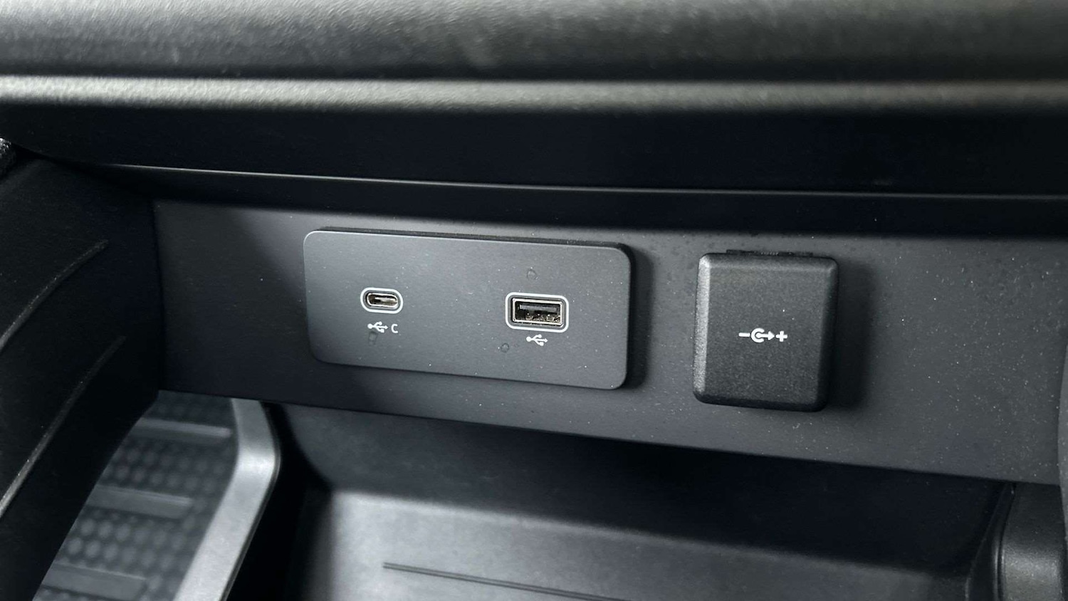 Used Land Rover Defender 2021 for sale - 78187881: Photo 35