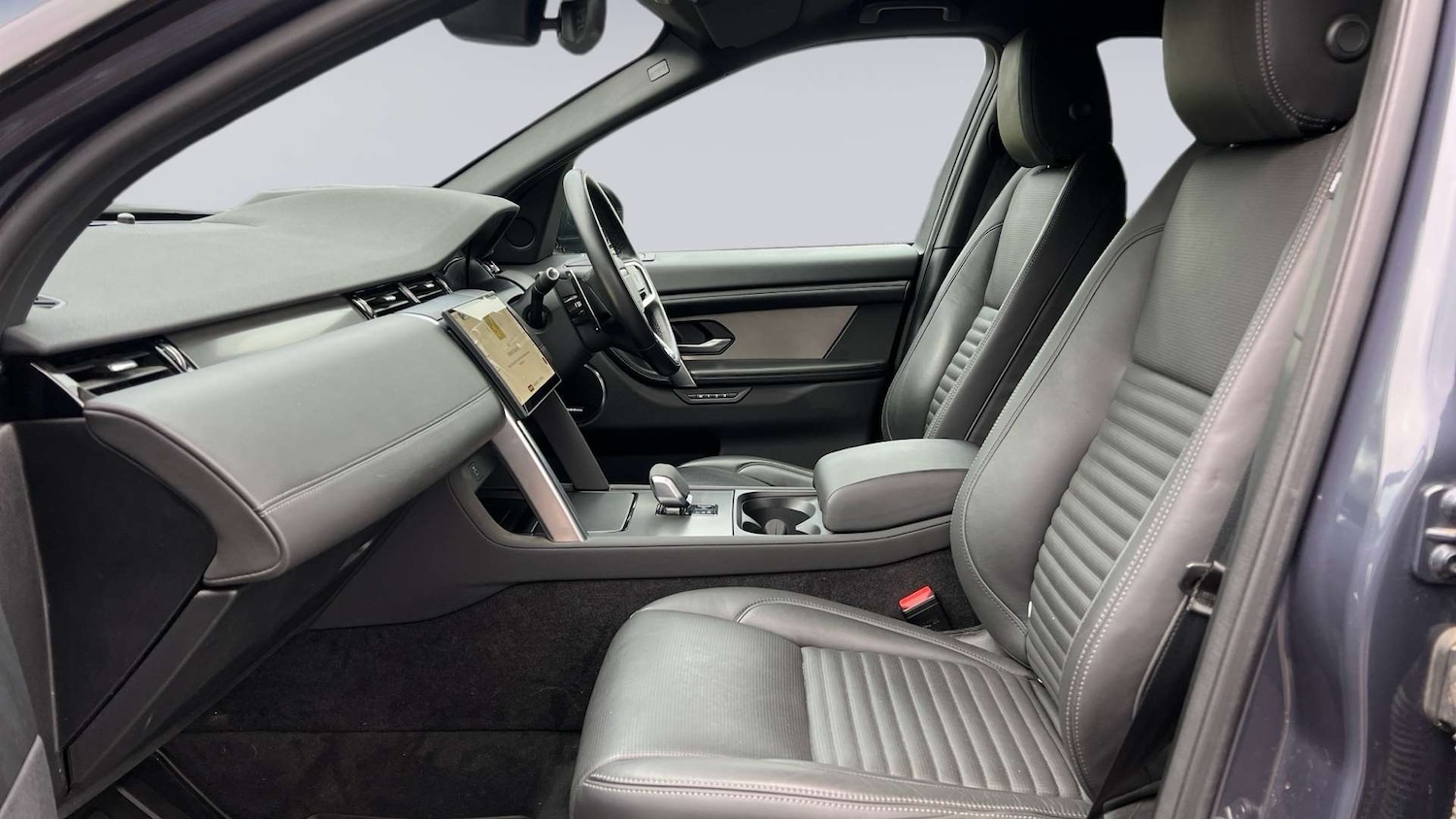 Used Land Rover Discovery Sport 2024 for sale - 77786962: Photo 3