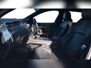 Used Jaguar F-Pace 2021 for sale - 76460023: Photo