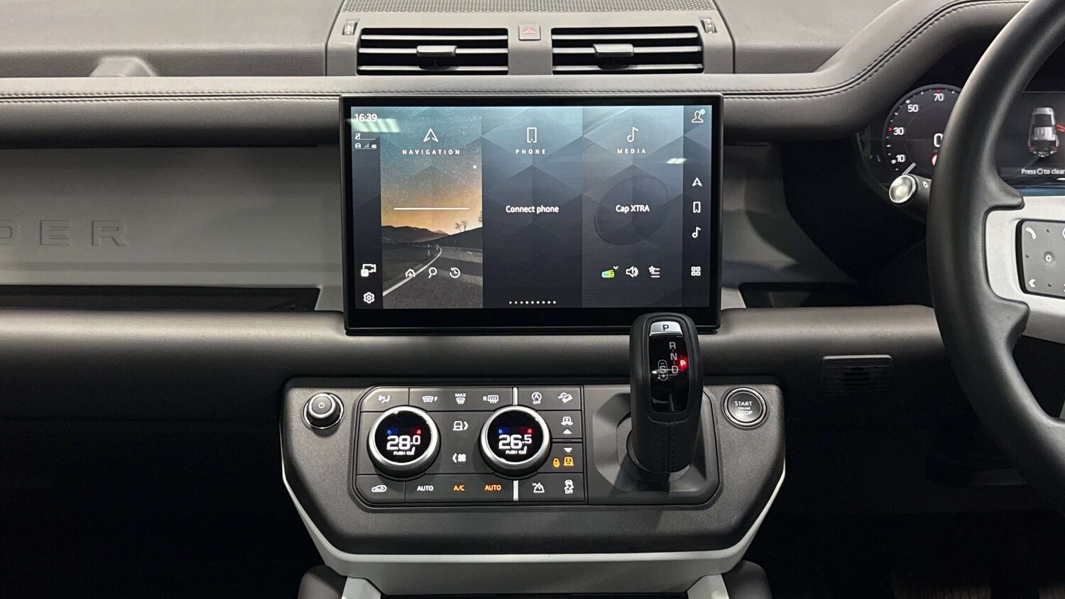 Used Land Rover Defender 2025 for sale - 77961188: Photo 14