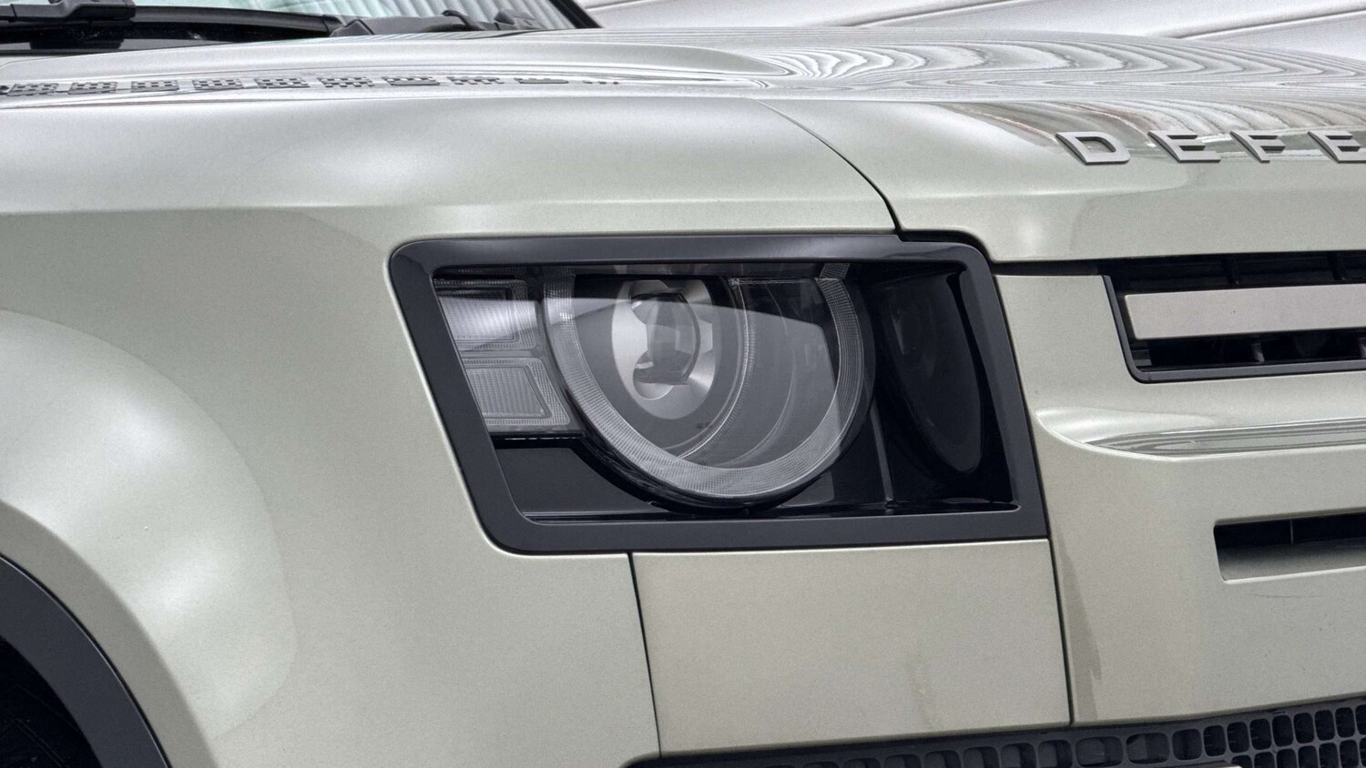 Used Land Rover Defender 2025 for sale - 77961188: Photo 18