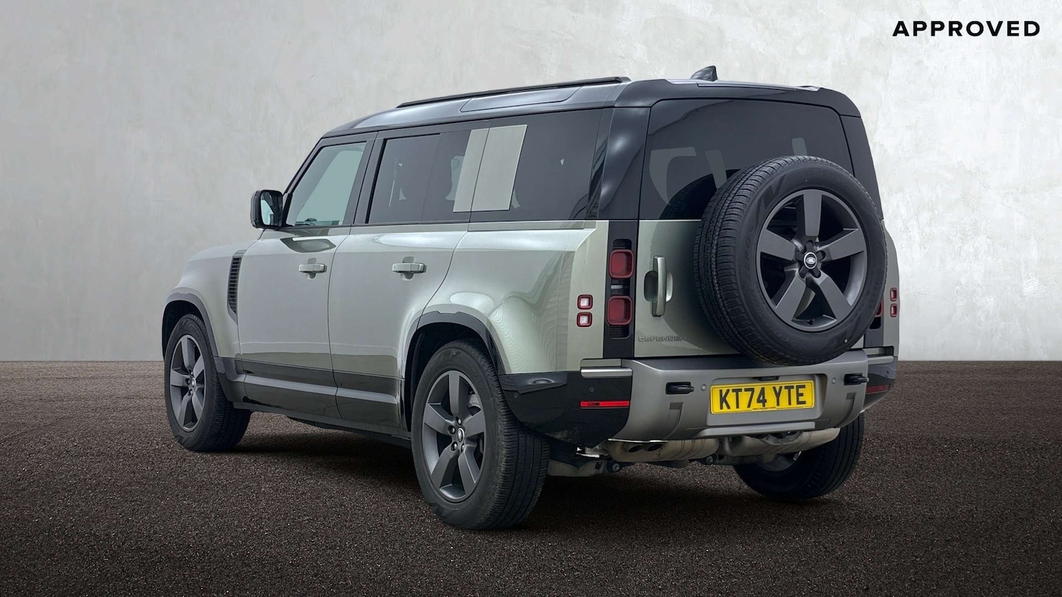 Used Land Rover Defender 2025 for sale - 77961188: Photo 2