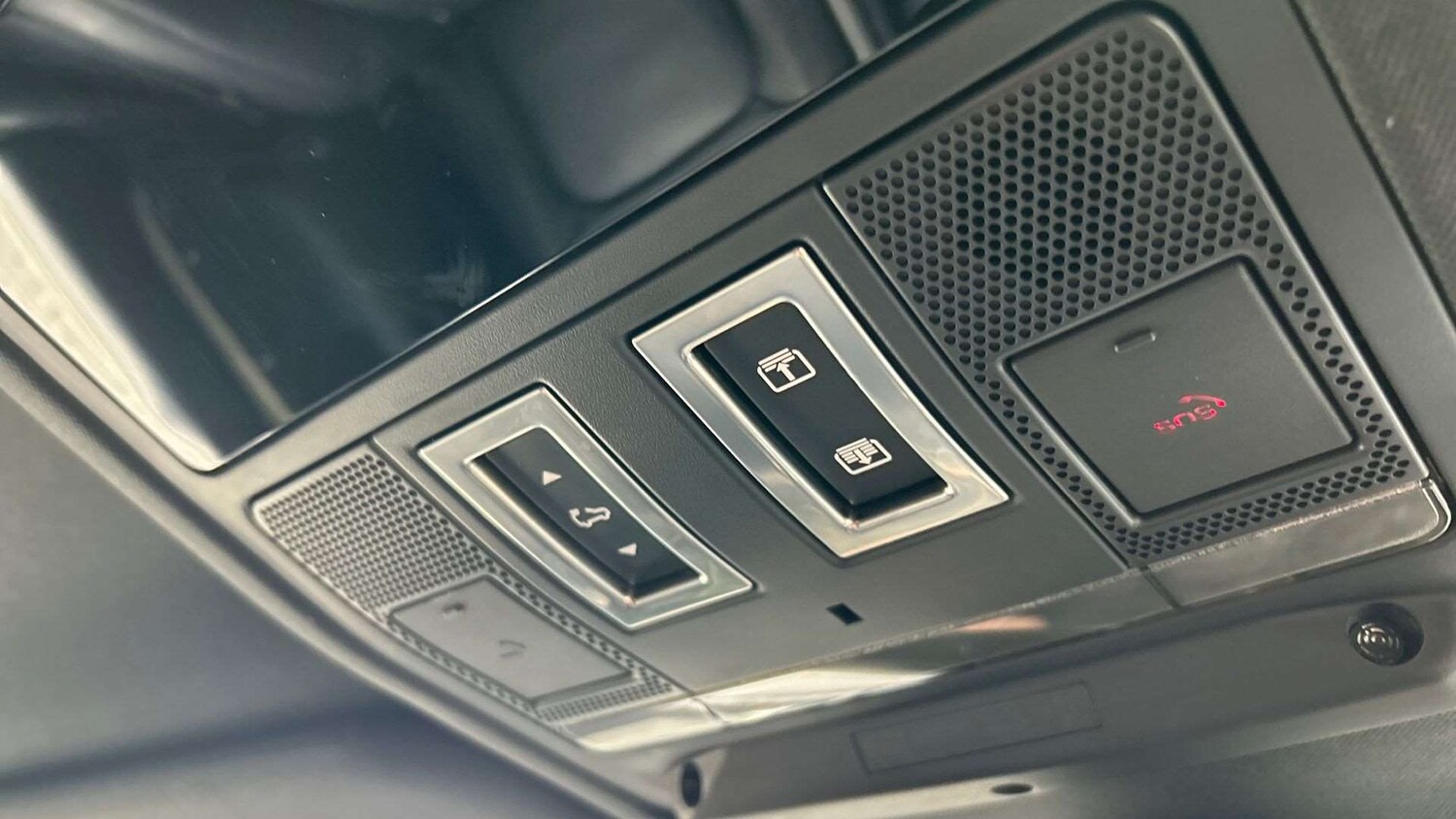 Used Land Rover Defender 2025 for sale - 77961188: Photo 23