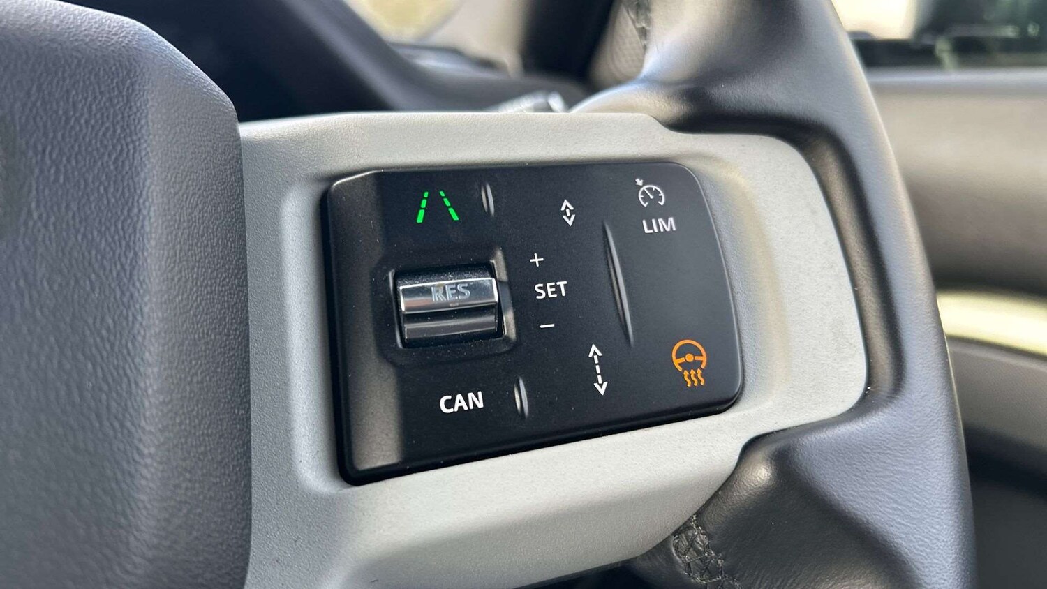 Used Land Rover Defender 2025 for sale - 77961188: Photo 35