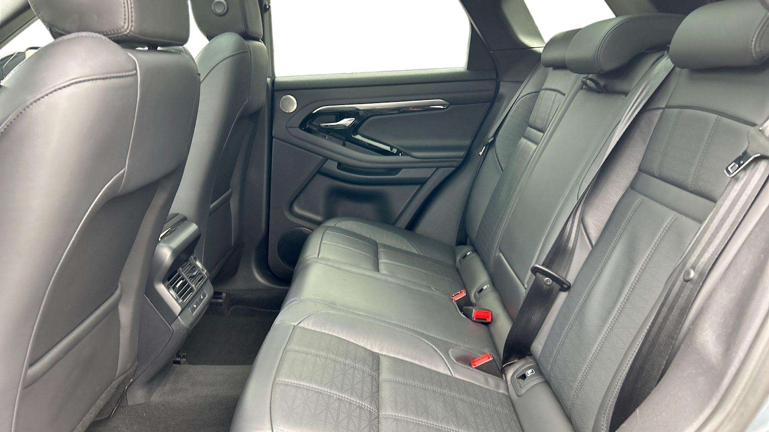 Used Land Rover Range Rover Evoque 2023 for sale - 76488188: Photo 4