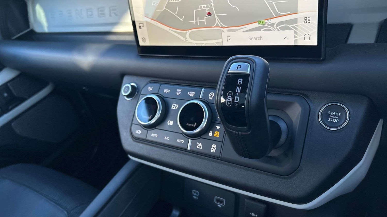 Used Land Rover Defender 2024 for sale - 76459879: Photo 13