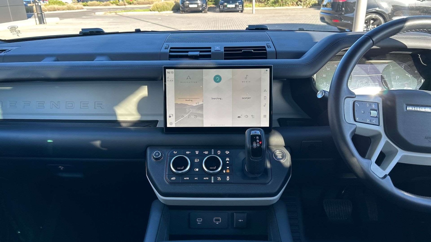 Used Land Rover Defender 2024 for sale - 76459879: Photo 14