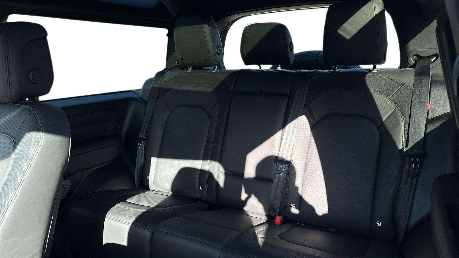 Used Land Rover Defender 2024 for sale - 76459879: Photo 4