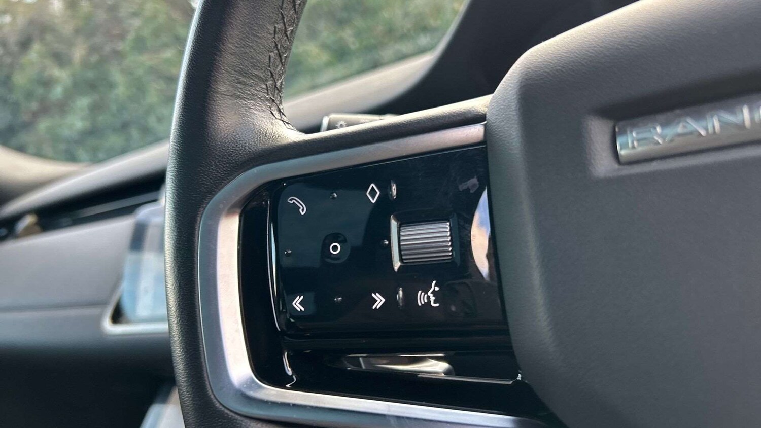 Used Land Rover Range Rover Evoque 2023 for sale - 77842497: Photo 35